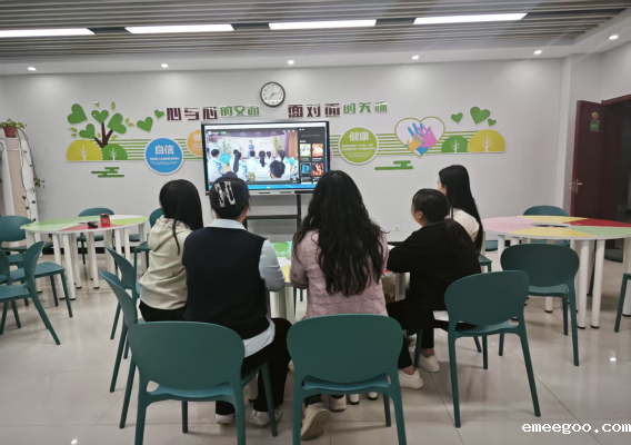 基础教学部心理健康教育教研组开展集体备课活动