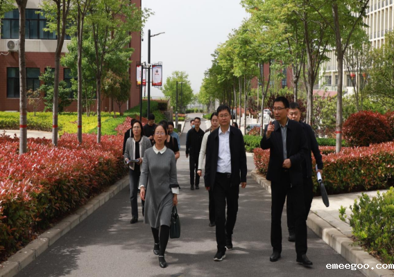 省高校思政课“大听课 大调研”第三调研组莅临汝州职院思政部