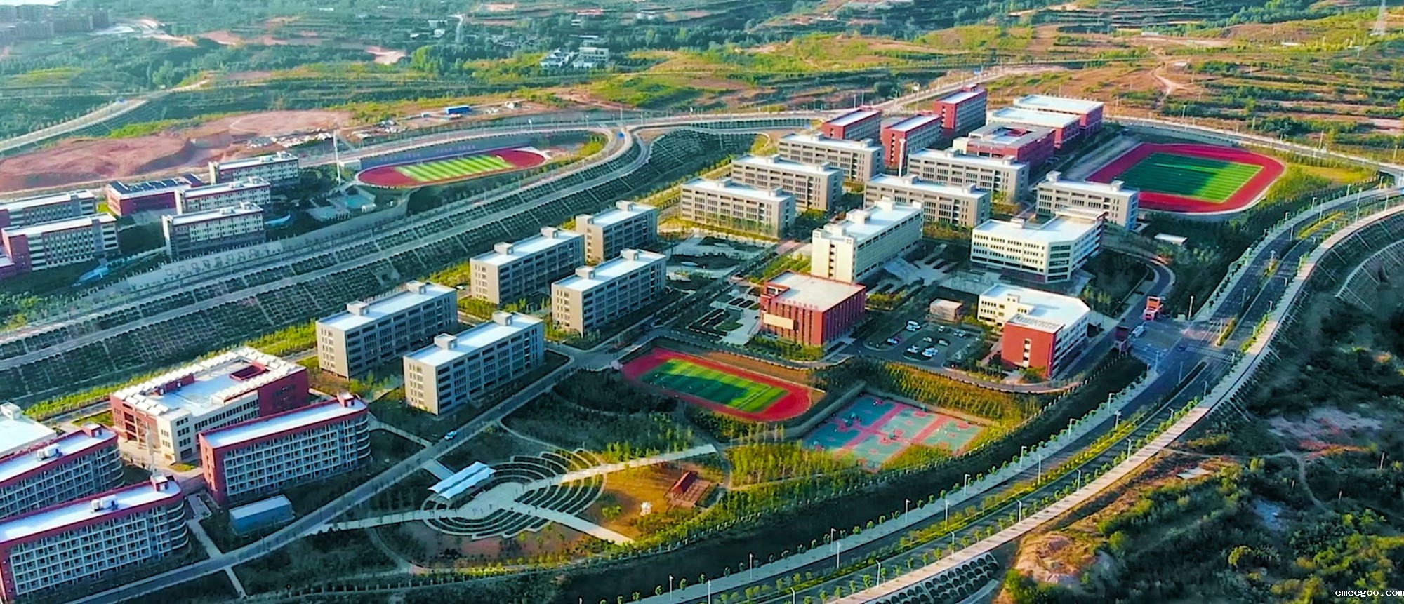 18luck新利首页2024年统招招生简章